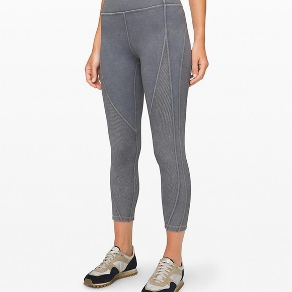 lululemon athletica Pants - Lululemon Wunder Under Crop 23” Ribbed Washed Luna